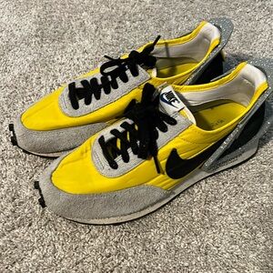 Undercover x Nike Daybreak -June Takahashi -bright citron (M sz 8). Gently used.